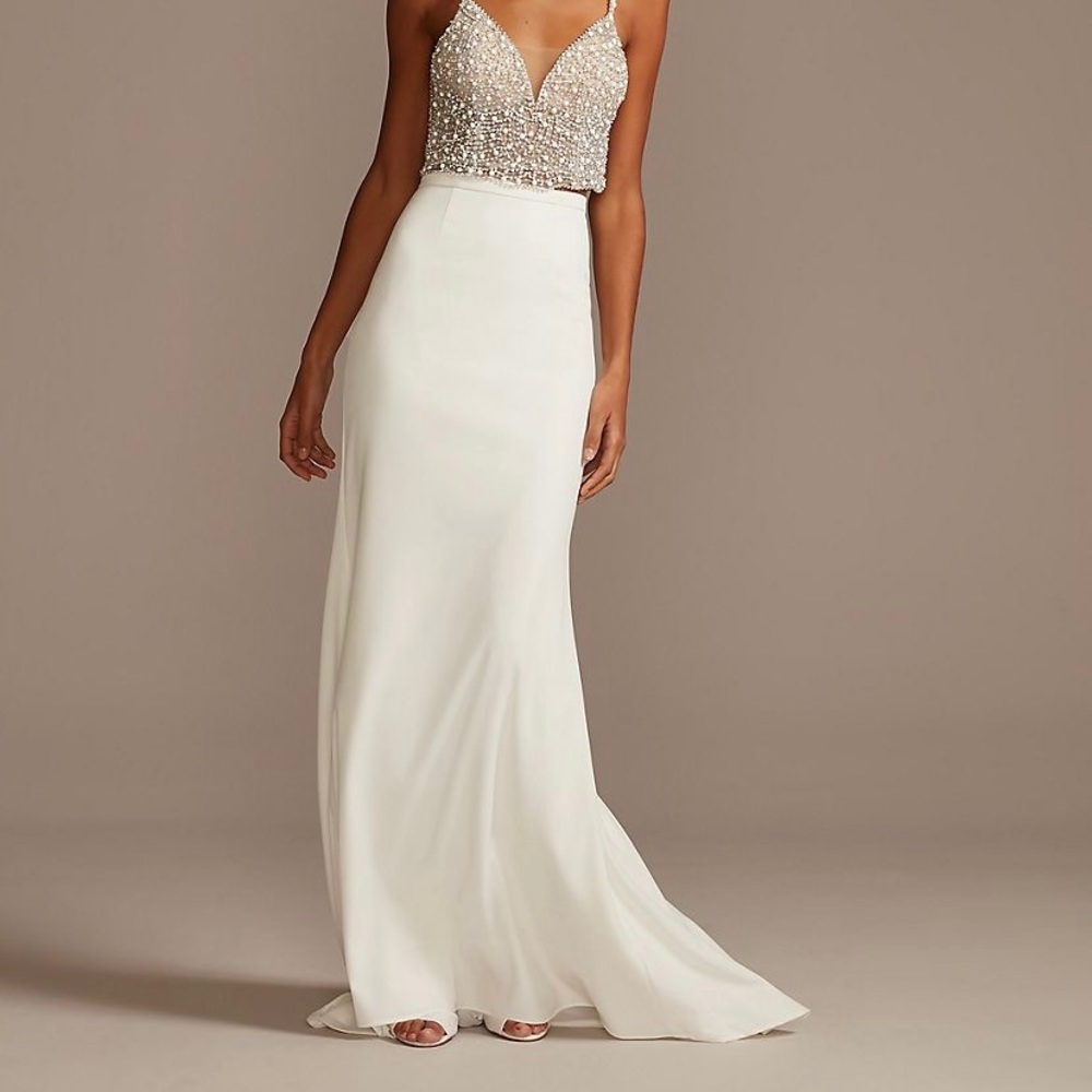 NWT David’s Bridal Crepe Sweep Train Wedding Skirt